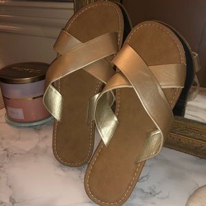 Size 7 Crossed Sandals